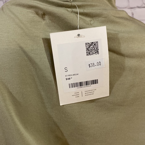 Brand new Oak+Fort cutout siege green high neck top/blouse - Picture 4 of 4